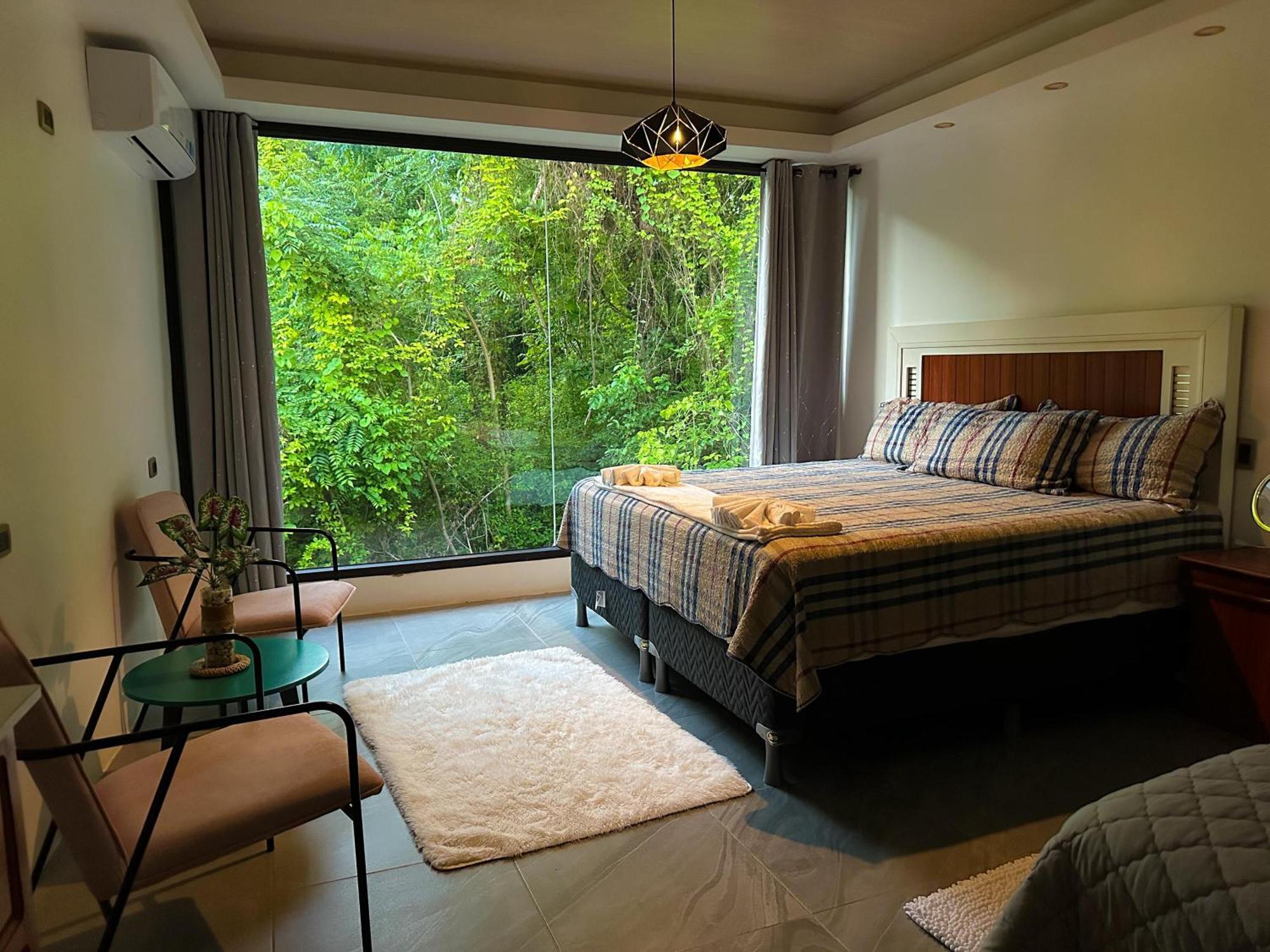 Las Luciernagas Hotel 弗洛勒斯 外观 照片