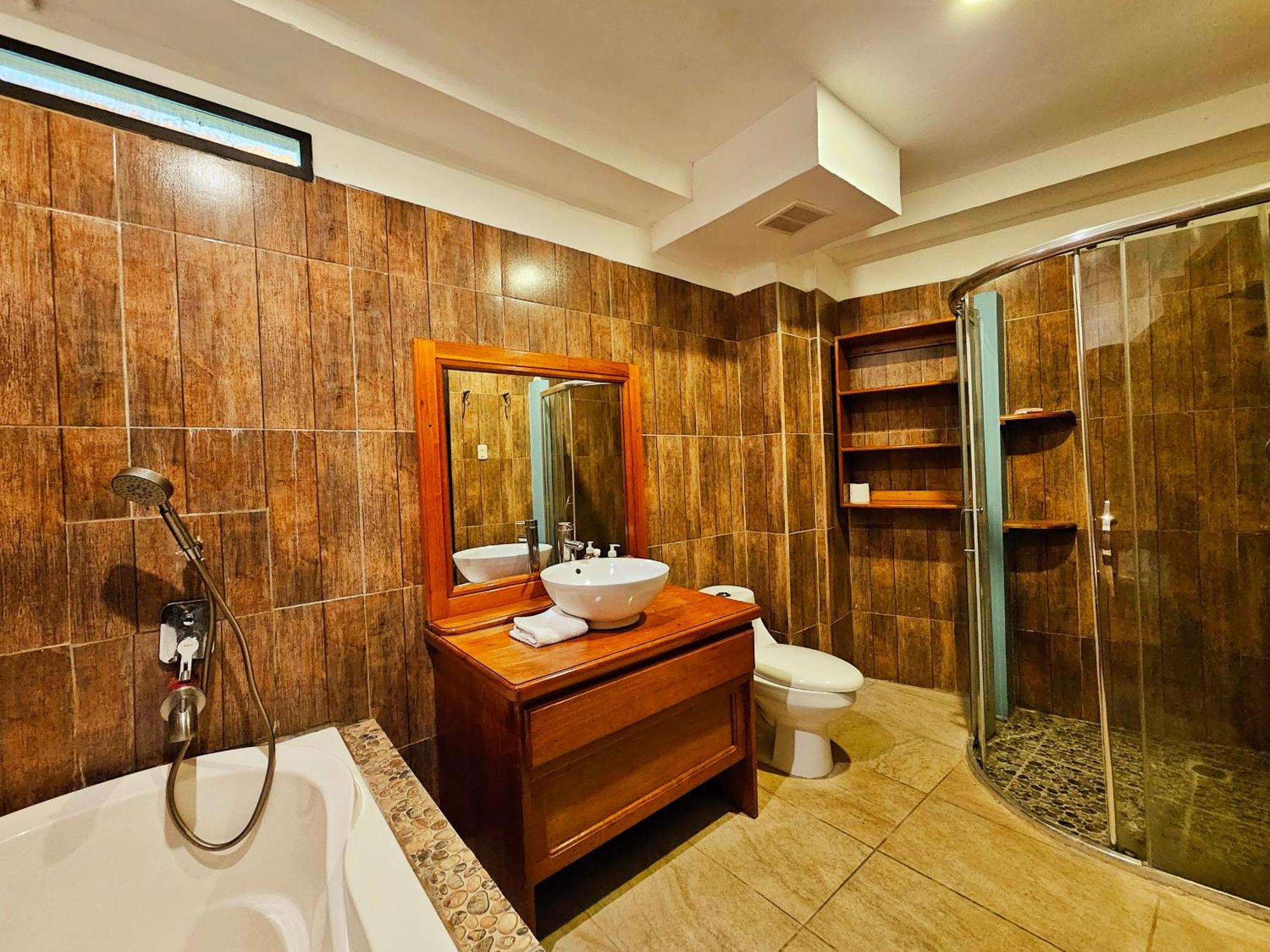 Las Luciernagas Hotel 弗洛勒斯 客房 照片
